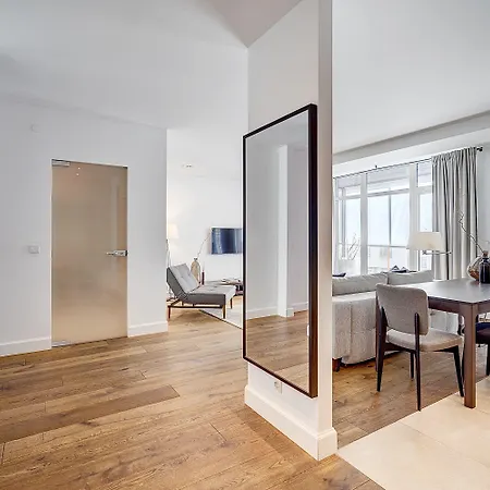 公寓 维尔纽斯公寓和套房 *